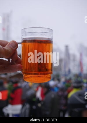 Apres Ski a stazione sciistica Foto Stock