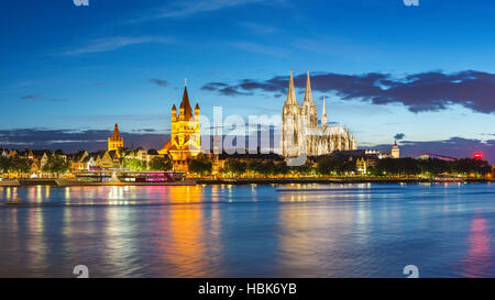 Colonia panorama dello skyline della città, Germania Foto Stock