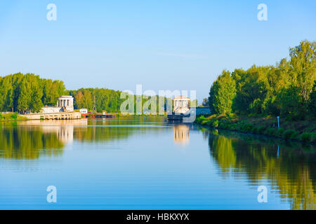 Gateway su navi di canale Foto Stock