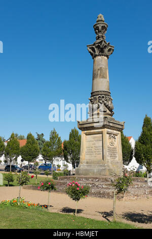 Un monumento di guerra in Putbus su Rügen Foto Stock