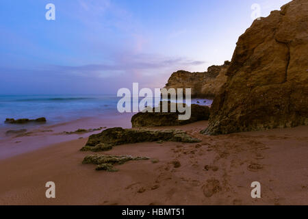 Spiaggia nei pressi di Albufeira - Algarve Portogallo Foto Stock