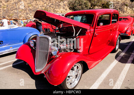 Red 1933 Ford 40 SEDAN Foto Stock