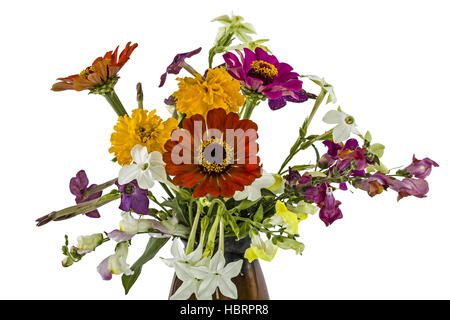 Bouquet di fiori, isolato su sfondo bianco Foto Stock