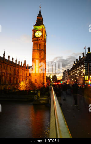 La Casa del Parlamento, il Big Ben, London, England, Regno Unito Foto Stock