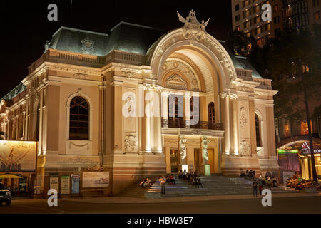 Storico Teatro Comunale di Ho Chi Minh (aka Saigon Opera House), la città di Ho Chi Minh (Saigon), Vietnam Foto Stock