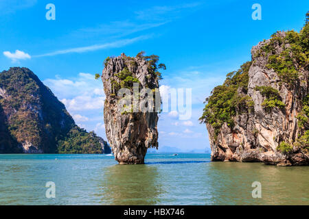 Thailandia, Krabi. James Bond Island nella Baia di Phang Nga. Foto Stock