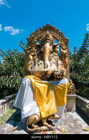 Outdoor Ganesh statua, Induismo figure di Bali. Indonesia Foto Stock