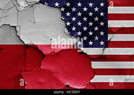 Bandiere di Polonia e Stati Uniti d'America dipinta sulla parete incrinato Foto Stock