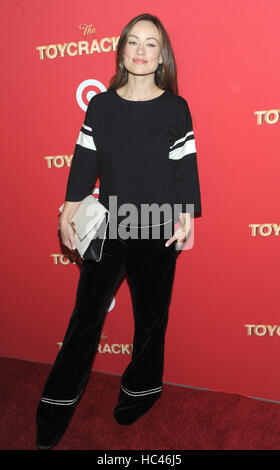 New York, NY, STATI UNITI D'AMERICA. 07Th Dec, 2016. L'attrice Olivia Wilde assiste come bersaglio presenta 'L' Toycracker Premiere evento a molla Studios il 7 dicembre 2016 nella città di New York. Credito: John Palmer/media/punzone Alamy Live News Foto Stock