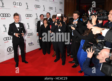 Monaco di Baviera, Germania. 07Th Dec, 2016. Calcio tedesco giocatore Kimmich Giosuè, vincitore di categoria sport, alla generazione di Audi Awards cerimonia di premiazione che si terrà a Monaco di Baviera, Germania, 07 dicembre 2016. Foto: Felix Hörhager/dpa/Alamy Live News Foto Stock