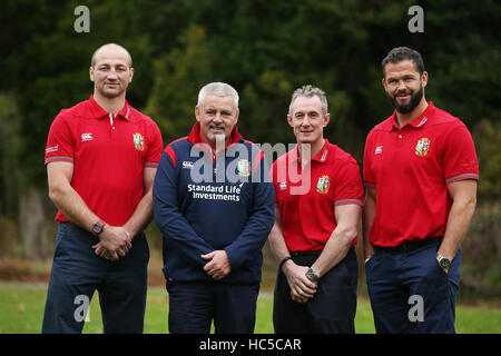 Warren Gatland (seconda a sinistra) con i membri del suo personale di coaching Steve Borthwick (sinistra), Rob Howley e Andy Farrell (destra) in seguito ad una conferenza stampa per annunciare il 2017 Britannica e Irlandese di coaching Lions personale al Carlton House, Dublino. Foto Stock