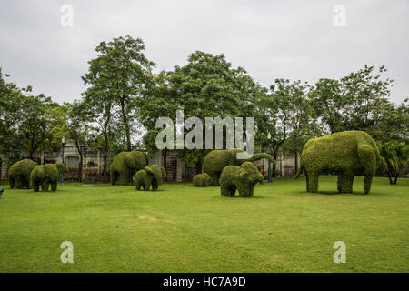 Bang Pa-In Royal Gardens, Elefanti Foto Stock