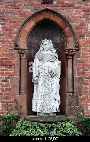 Statua della regina Victoria a Shankill cimitero a Belfast Foto Stock