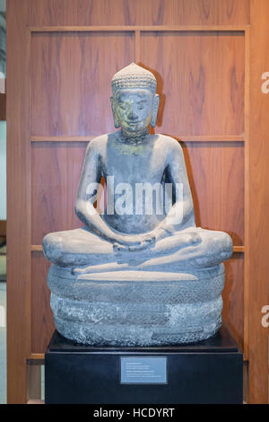 Il Buddha al riparo da naga la cappa, Thailandia Foto Stock