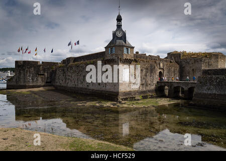 Il forte e la città murata a Concarneau, Bretagne, Francia Foto Stock