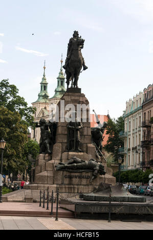 Un monumento equestre del re di Polonia Władysław Jagiełło in Jan Matejko Square, Cracovia in Polonia Foto Stock