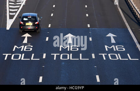 L'inizio della M6 Toll in The Coleshill Interchange nel Warwickshire. Stampa foto di associazione. Picture Data: domenica 4 dicembre, 2016. Foto di credito dovrebbe leggere: Joe Giddens/PA FILO Foto Stock