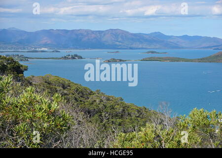 Vista dall'Ouen Toro parc, neigbouring isole della città di Noumea, Grande Terre, Nuova Caledonia, Sud Pacifico Foto Stock