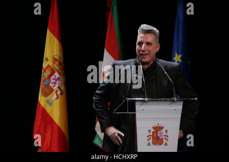 Il cantante Loquillo durante la consegna delle medaglie d'oro al Merito in Belle Arti a San Sebastian il lunedì 5 dicembre 2016 Foto Stock