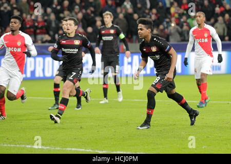 Leverkusen, Germania. 07Th Dec, 2016. Obiettivo Célébration Wendell presso la Champions League Gruppo e Bayer Leverkusen vs. come Monaco presso la Baia Arena Leverkusen, Germania Foto Stock