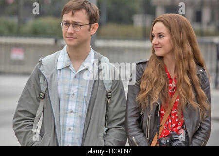 SNOWDEN 2016 Open Road Films Production con Joseph Gordon-Levitt come Edward Snowden e Shailene Woodley Foto Stock