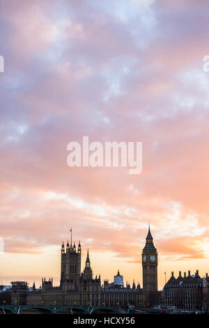 Il Big Ben e le case del Parlamento al tramonto, UNESCO, London Borough of Westminster, Londra, Regno Unito Foto Stock