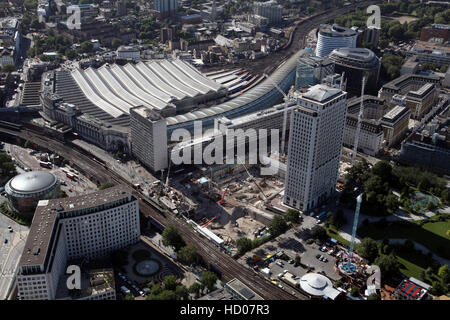 Vista aerea del guscio centrale progetto di riqualificazione su London South Bank, England, Regno Unito Foto Stock