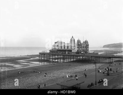 Colwyn Bay Pier e il Pavillion nel Galles del Nord 1910 Foto Stock