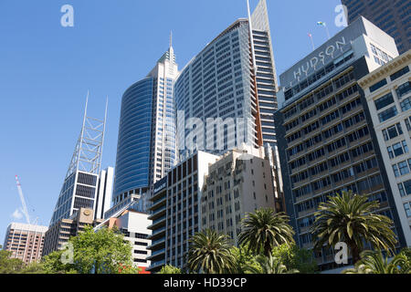 Edifici per uffici inclusi Aurora luogo RBS e Chifley tower su Macquarie Street a Sydney, Nuovo Galles del Sud, Australia Foto Stock