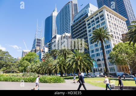 Edifici per uffici inclusi Aurora luogo RBS e Chifley tower su Macquarie Street a Sydney, Nuovo Galles del Sud, Australia Foto Stock