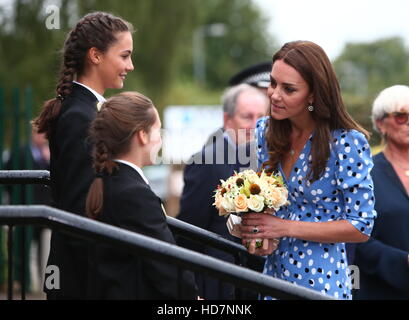 Il Duca e la Duchessa di Cambridge visita gli stewards Academy di Harlow, Essex. Dotato di: Catherine, duchessa di Cambridge, Kate Middleton dove: Harlow, Regno Unito quando: 16 Set 2016 Foto Stock