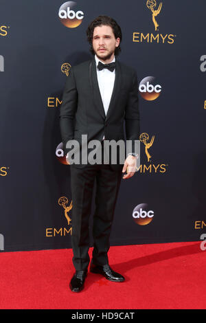 2016 Primetime Emmy Awards - Gli arrivi presso il Teatro di Microsoft il 18 settembre 2016 a Los Angeles, CA dotata di: Kit Harrington dove: Los Angeles, California, Stati Uniti quando: 19 Set 2016 Foto Stock