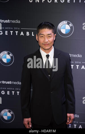 Beverly Hills, in California, Stati Uniti d'America. Decimo Dec, 2016. Brian Tee arriva al gala indimenticabili Dicembre 10, 2016 in Beverly Hilton di Beverly Hills, la California. Credito: la foto di accesso/Alamy Live News Foto Stock