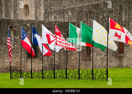 Bandiere di Presidio, Presidio La Bahia, Goliad, Texas Foto Stock