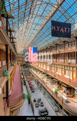 La storica Arcade, un punto di riferimento per lo shopping e centro mercantile in Cleveland, Ohio. Foto Stock