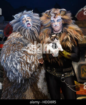 Scontroso gatto visite " Gatti " il musical con: scontroso gatto dove: New York New York, Stati Uniti quando: 30 Set 2016 Foto Stock