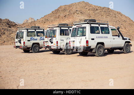 Egitto Sharm el sheikh - agosto 2016: Auto SUV safari turismo senza persone Foto Stock