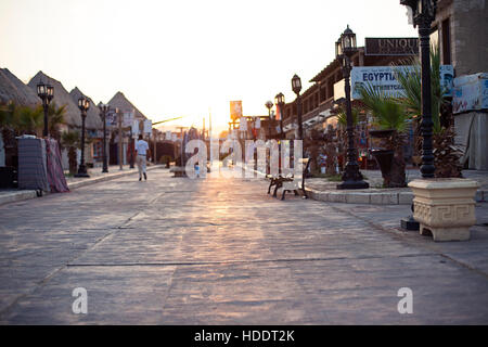 Egitto Sharm el sheikh - agosto 2016: mercato bazaar fronte esterno senza persone Foto Stock