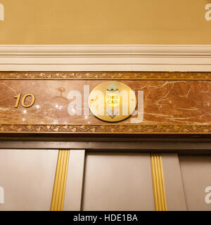 Ascensore lobby presso l'Hotel Pennsylvania, settima Avenue , New York City, Stati Uniti d'America. Foto Stock