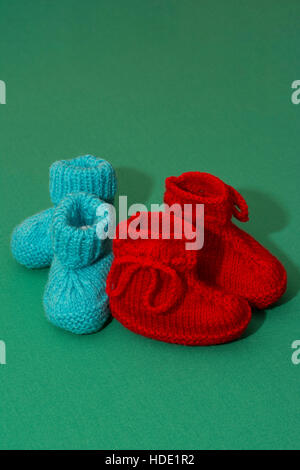 Baby, stivali, indumenti, uncinetto, maglia, scarpa, scarpe, piccola, calze Foto Stock