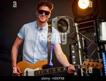 Manicomi, Villaggio Verde Musica e Arts Festival, Southend-on-Sea, Essex © Clarissa Debenham / Alamy Foto Stock