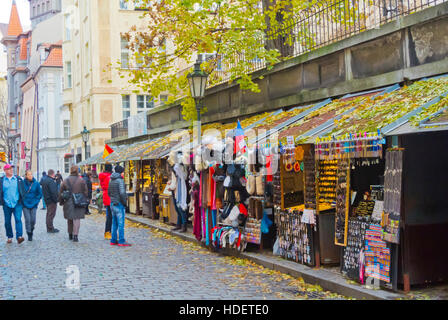 Negozi di souvenir, U Stary Hrbitova, Josefov, quartiere ebraico, città vecchia, Praga, Repubblica Ceca Foto Stock