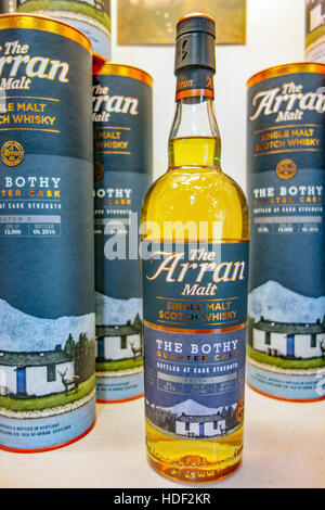 Bottiglia di Arran single malt whisky Foto Stock