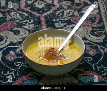 Cibo ayurvedico,zuppa daal Foto Stock