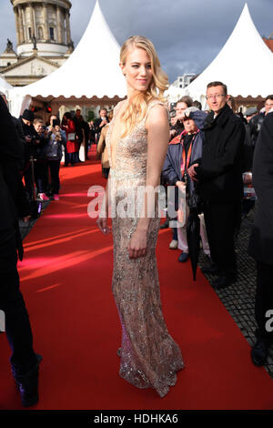 ECHO Klassik awards 2016 al Konzerthaus a Gendarmenmarkt. - Arrivi con: Larissa Marolt Dove: Berlino, Germania Quando: 09 Ott 2016 Foto Stock