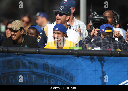 Domenica 9 ottobre, 2016; celebrità a Rams gioco. Le fatture della Buffalo ha sconfitto il Los Angeles Rams dal punteggio finale 30-19 presso il Los Angeles Memorial Coliseum di Los Angeles, CA. Dotato di: Tyga dove: Los Angeles, California, Stati Uniti quando: 10 Ott Foto Stock