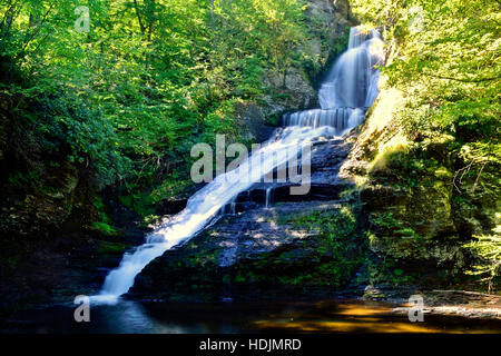 Paesaggio, cascata, Dingmans Falls, Delaware Water Gap National Recreation Area, Dingmans Ferry, in Pennsylvania, STATI UNITI D'AMERICA Foto Stock