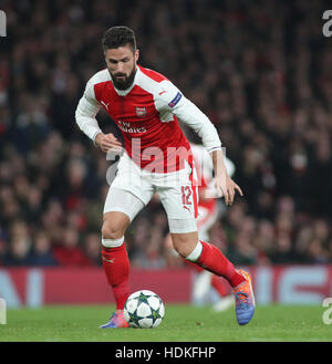 Londra, Inghilterra - Novembre 23 2016: durante il match di Champions League tra Arsenal e Paris Saint-Germain a Emirates Stadium Foto Stock