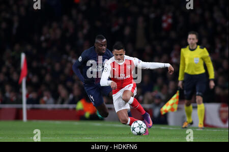 Londra, Inghilterra - Novembre 23 2016: durante il match di Champions League tra Arsenal e Paris Saint-Germain a Emirates Stadium Foto Stock