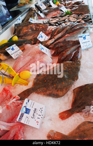 Bancarella di pesce Foto Stock